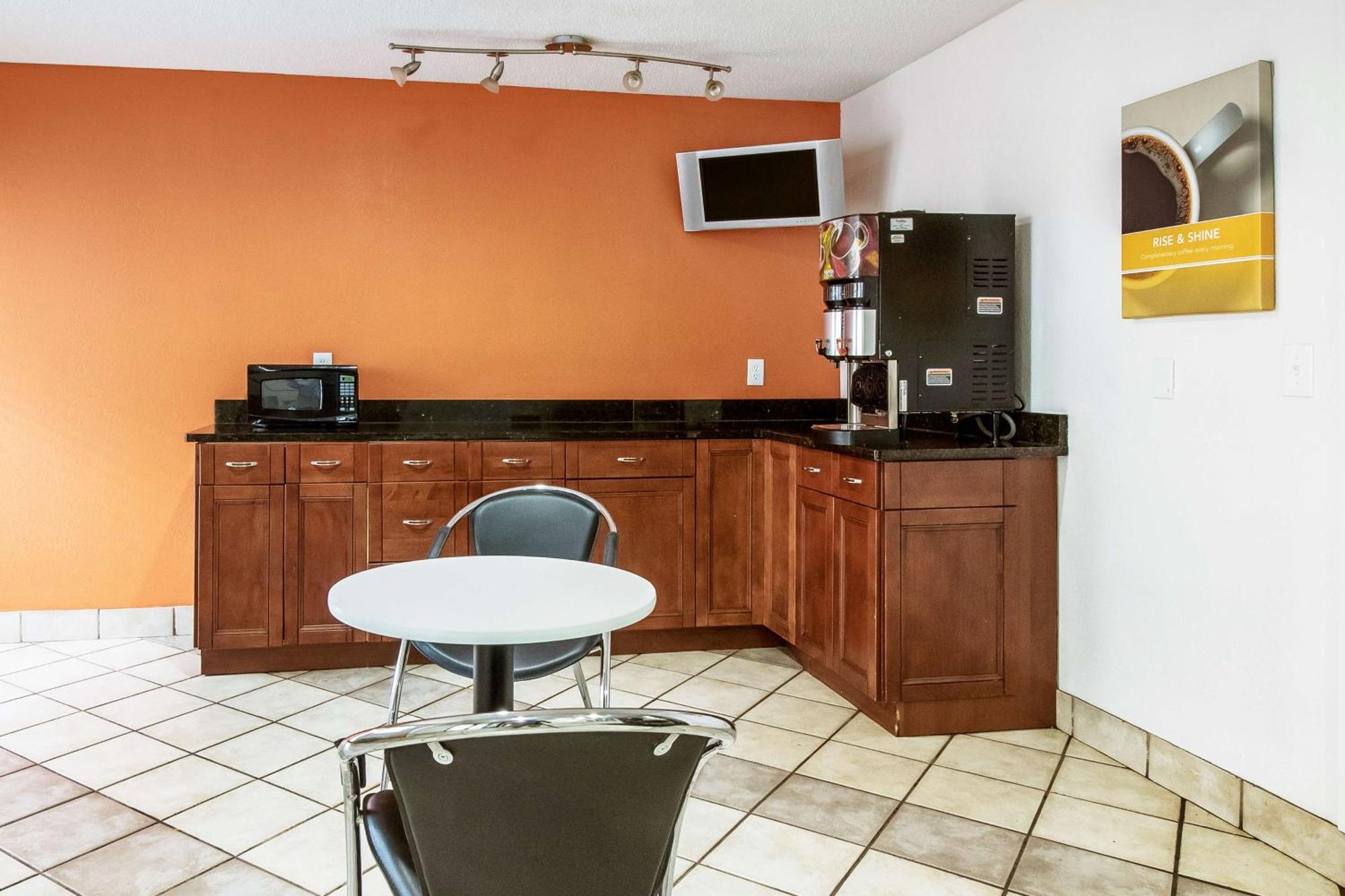 Motel 6-Dayton, Oh - Englewood Экстерьер фото