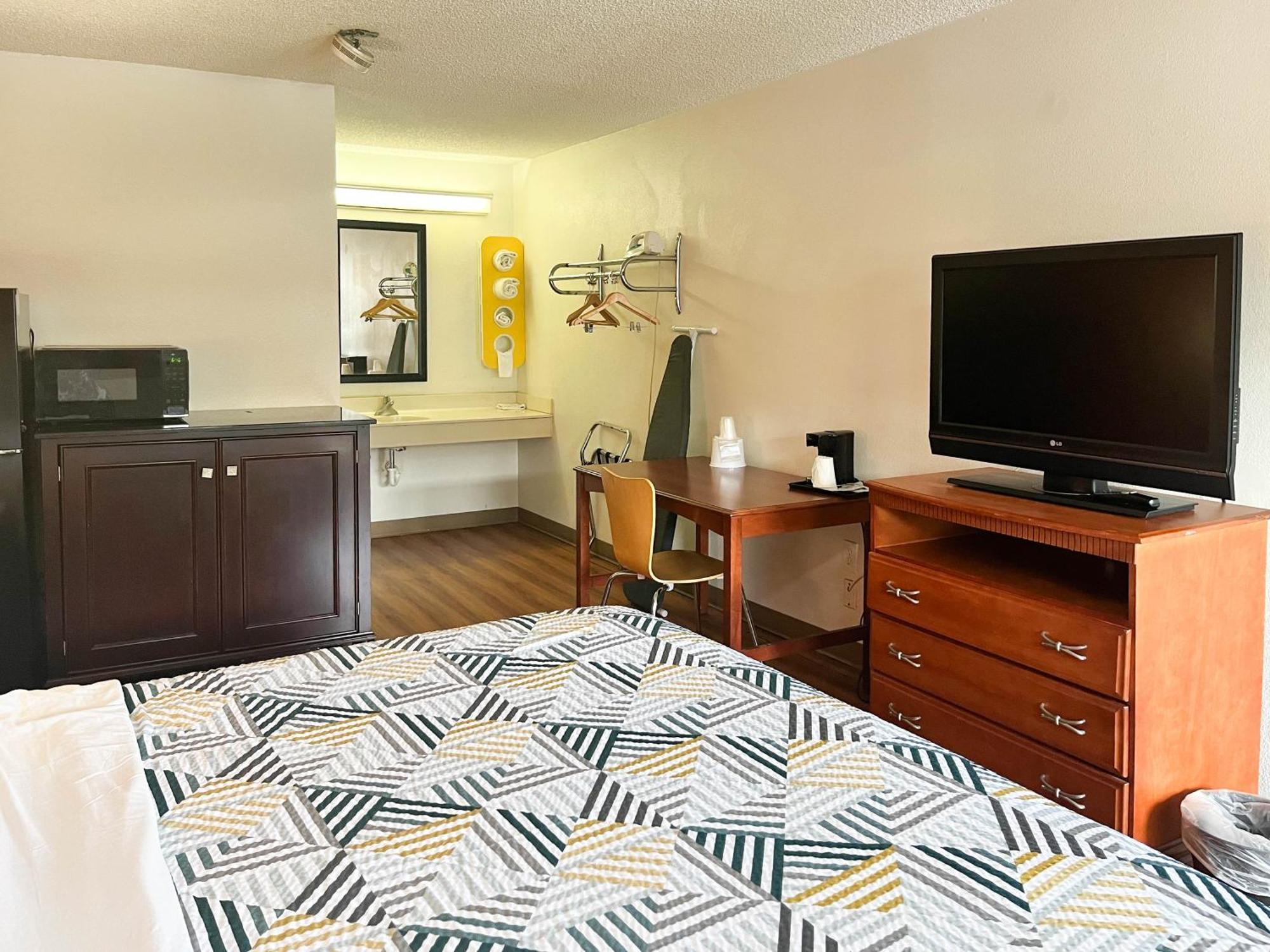 Motel 6-Dayton, Oh - Englewood Экстерьер фото